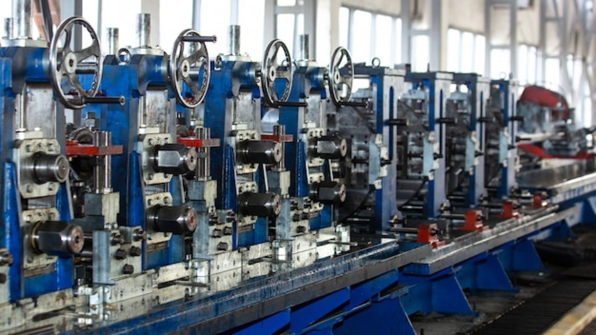 Du besoin client à la machine finie : comment un fabricant orchestre la production ?