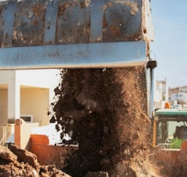 Démolition et déconstruction : les clés pour un chantier maîtrisé et efficace