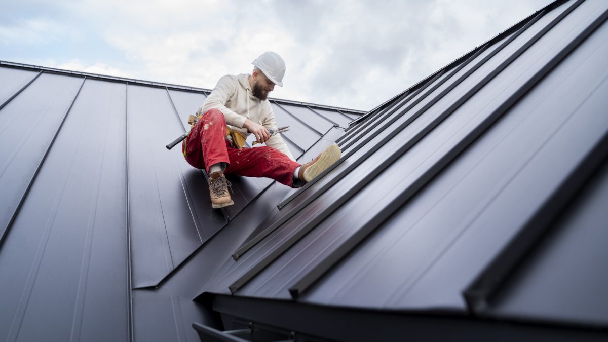 Pourquoi faire appel à un couvreur professionnel pour vos travaux de toiture ?